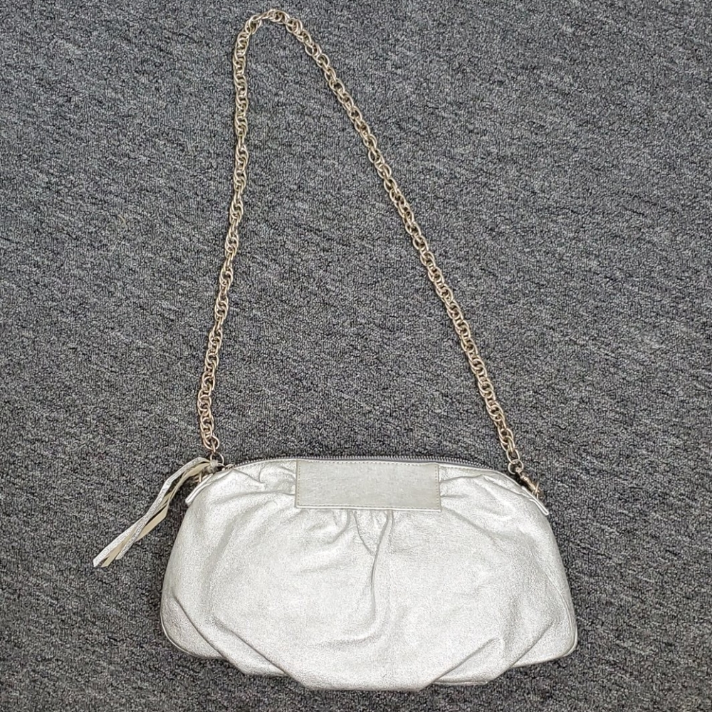 Chain shoulder bag